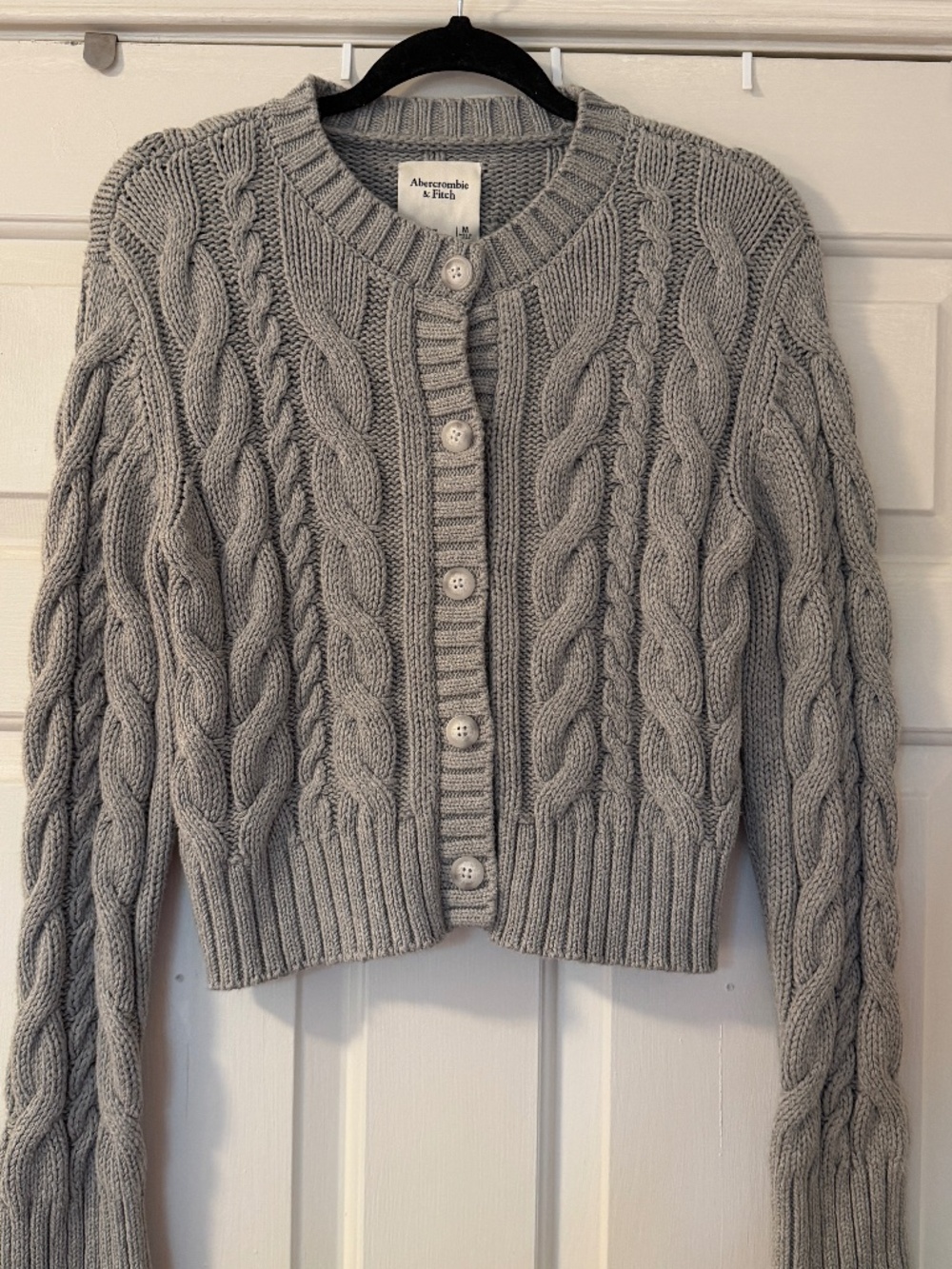 Abercrombie & Fitch Chunky Cable Knit Cropped Cardigan Women's Medium Gray Fall